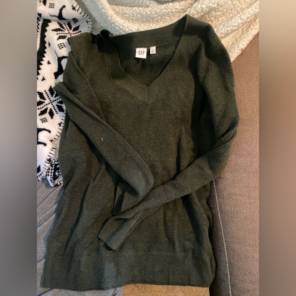women’s sweater size small